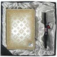 Подарочный набор Pierre Cardin обложка для паспорта и шариковая ручка. Цвет золотой/черный, отделка элементов хром